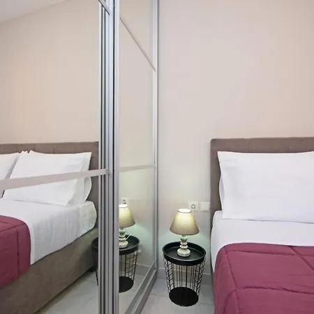 Aparthotel Victor Junior By 